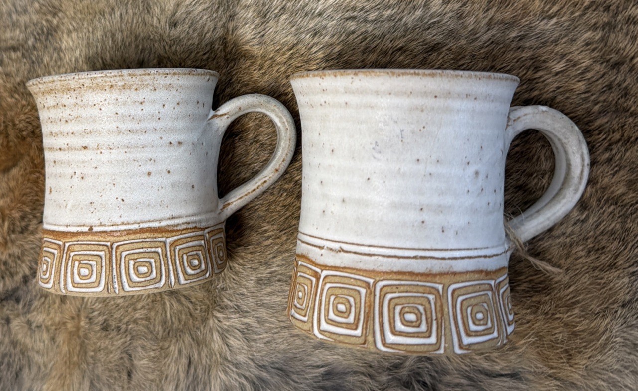 Rare Vtg Los Artesanos Pottery Puerto Rico Hal Lasky Pair Coffee Mugs Rare Vtg Los Artesanos Pottery Puerto Rico Hal Lasky Pair Coffee Mugs