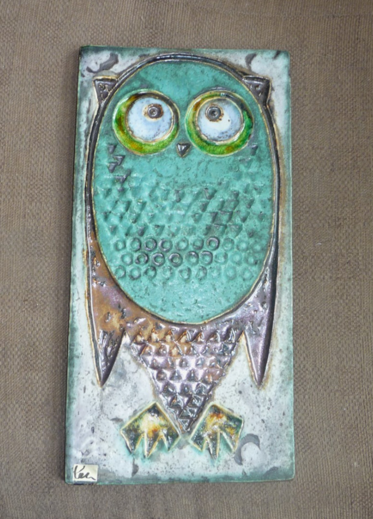 MID-CENTURY HELMUT SCHAFFENACKER CERAMIC OWL WALL PLAQUE. Model N64 Ulm MID-CENTURY HELMUT SCHAFFENACKER CERAMIC OWL WALL PLAQUE. Model N64 Ulm