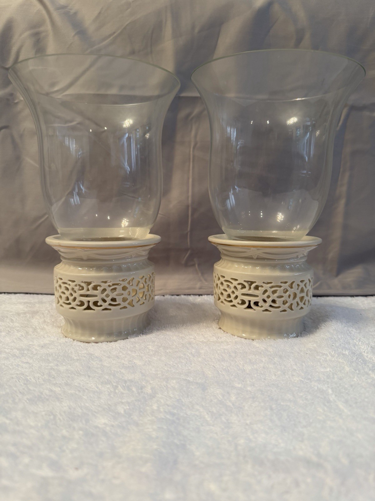 LENOX Illuminations Collection Votive Candle Holder W/ Gold Trim and Glass LENOX Illuminations Collection Votive Candle Holder W/ Gold Trim and Glass