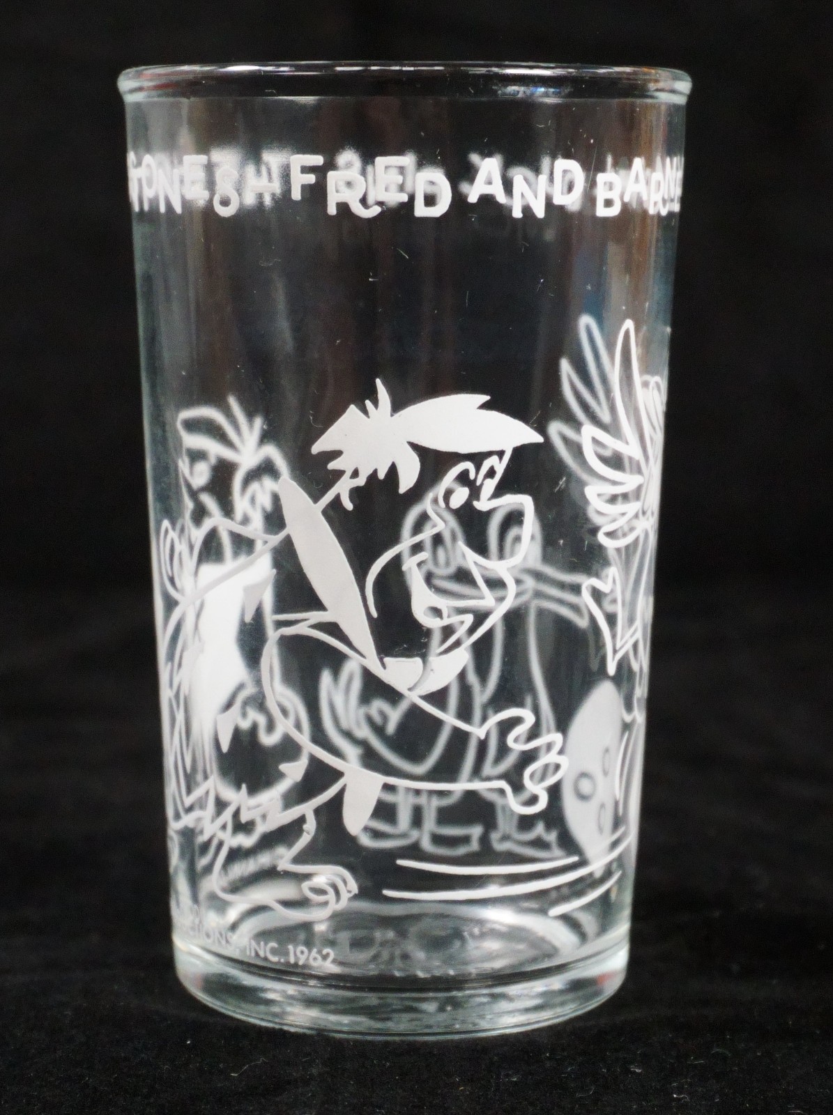 Vintage Welch\'s Jelly Jar Glass Flintstones Collectible Cup (R) Vintage Welch\'s Jelly Jar Glass Flintstones Collectible Cup (R)