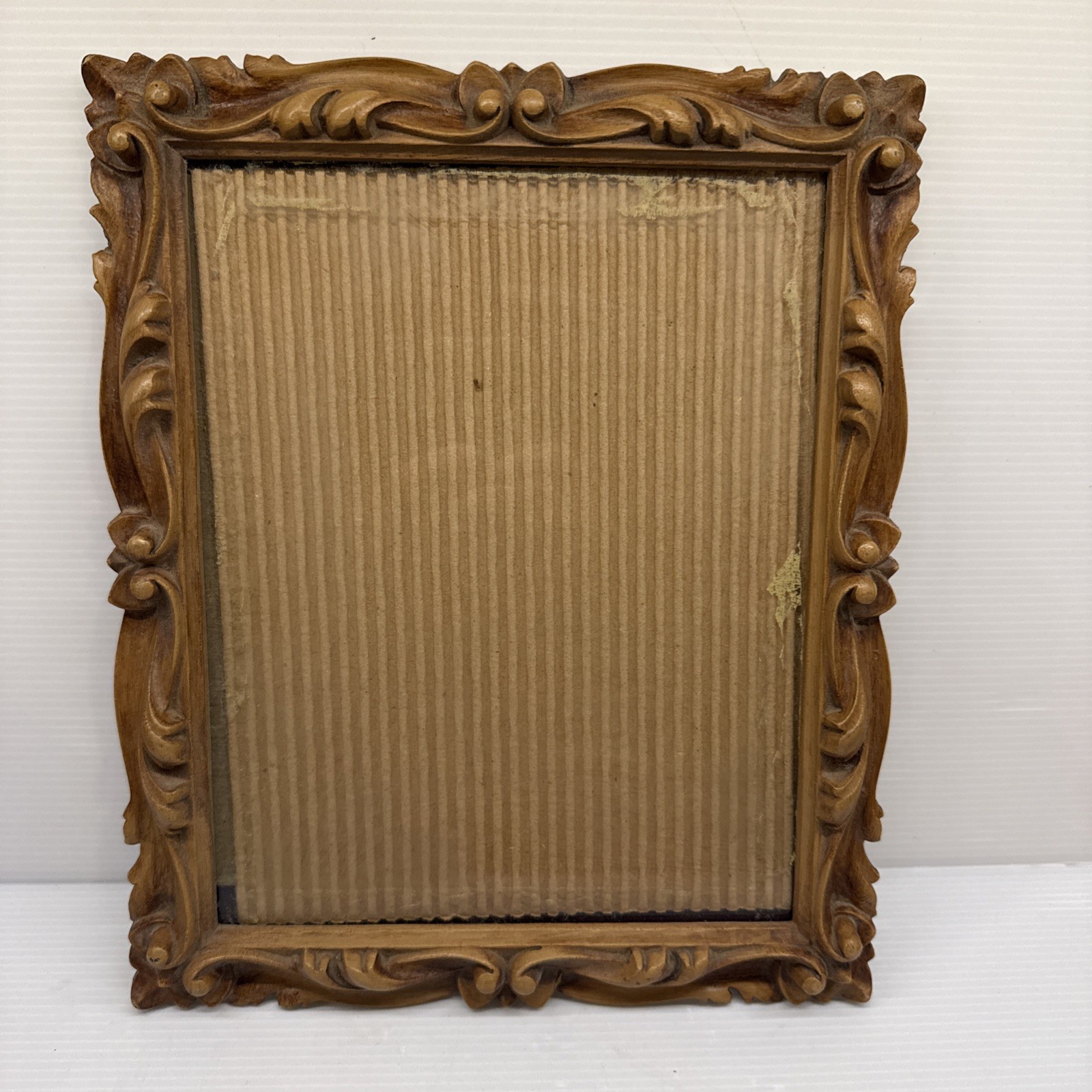 Vintage 1972 L.L.C. Ornate Carved Resin Baroque Picture Frame, USA P.N.O. 2033