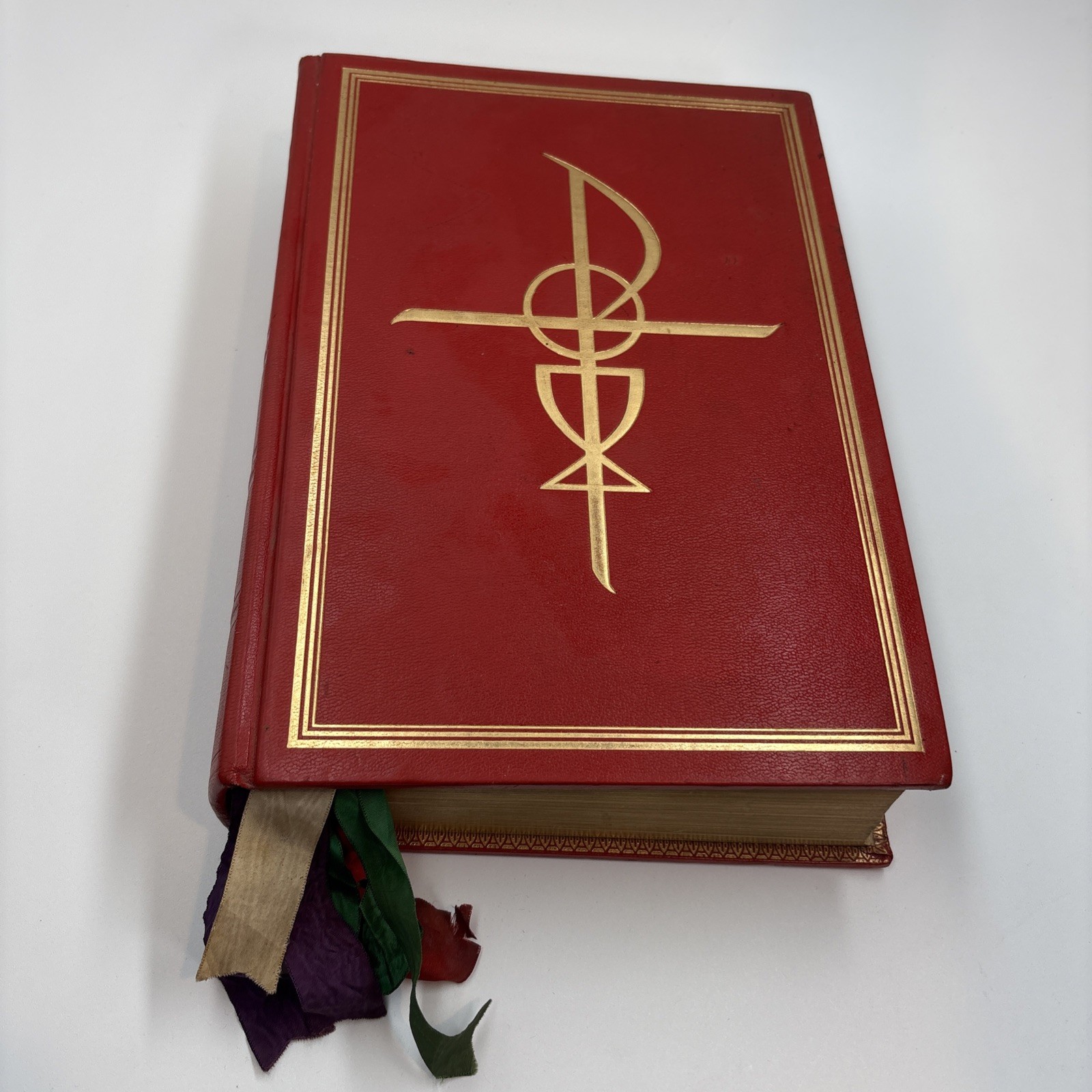 Vintage 1964 Roman Missal Altar Book Catholic Latin English Catholic Publishing