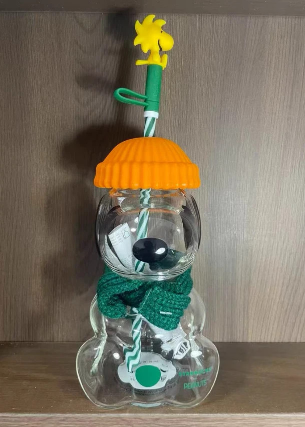 AUTHENTIC Starbucks × Peanuts Snoopy Collab Glass Cup 22oz NEW With Box NEW AUTHENTIC Starbucks × Peanuts Snoopy Collab Glass Cup 22oz NEW With Box NEW