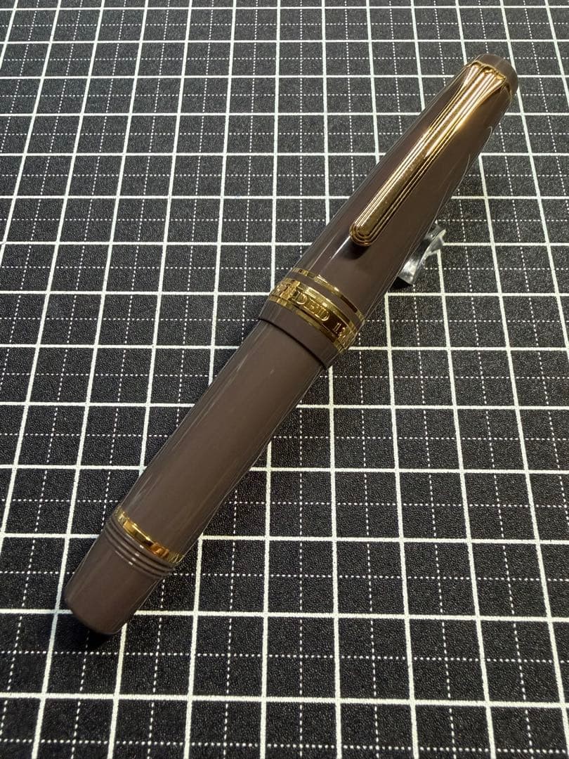 Sailor Professional Gear Taupe Fountain Pen 21K MF Medium Fine Japan