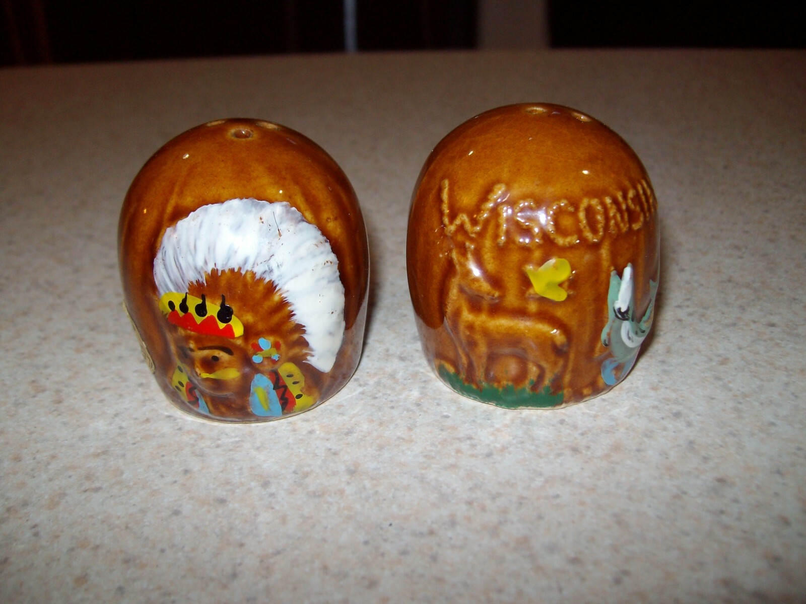 Vintage Souvenir Wisconsin SALT & PEPPER SHAKERS JAPAN Mid century 60s fish 