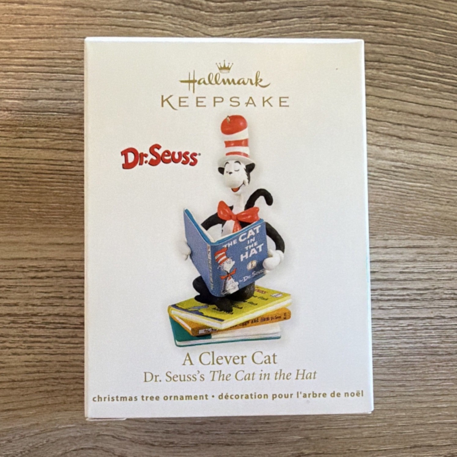 Hallmark Keepsake Dr. Seuss Cat in the Hat Christmas Ornament 2012 QXI2651