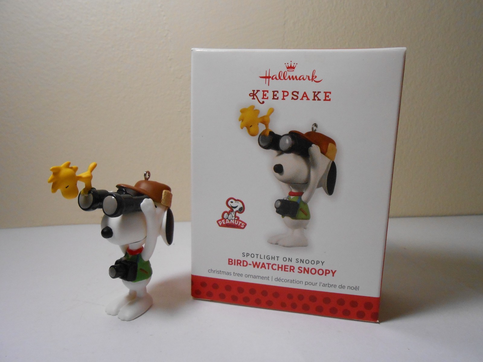 2013 Hallmark Ornament Peanuts Gang Bird Watcher Snoopy