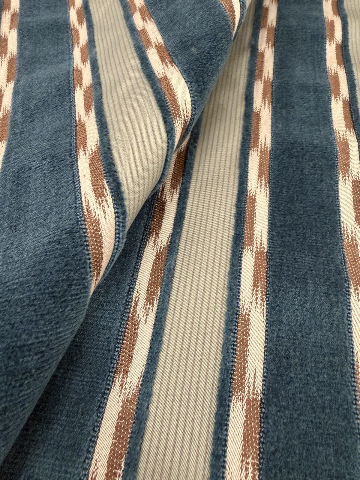 Colefax & Fowler Ikat Cut Velvet Stripe Fabric- Almeria / Navy 1.30 yds F4895-03 Colefax & Fowler Ikat Cut Velvet Stripe Fabric- Almeria / Navy 1.30 yds F4895-03