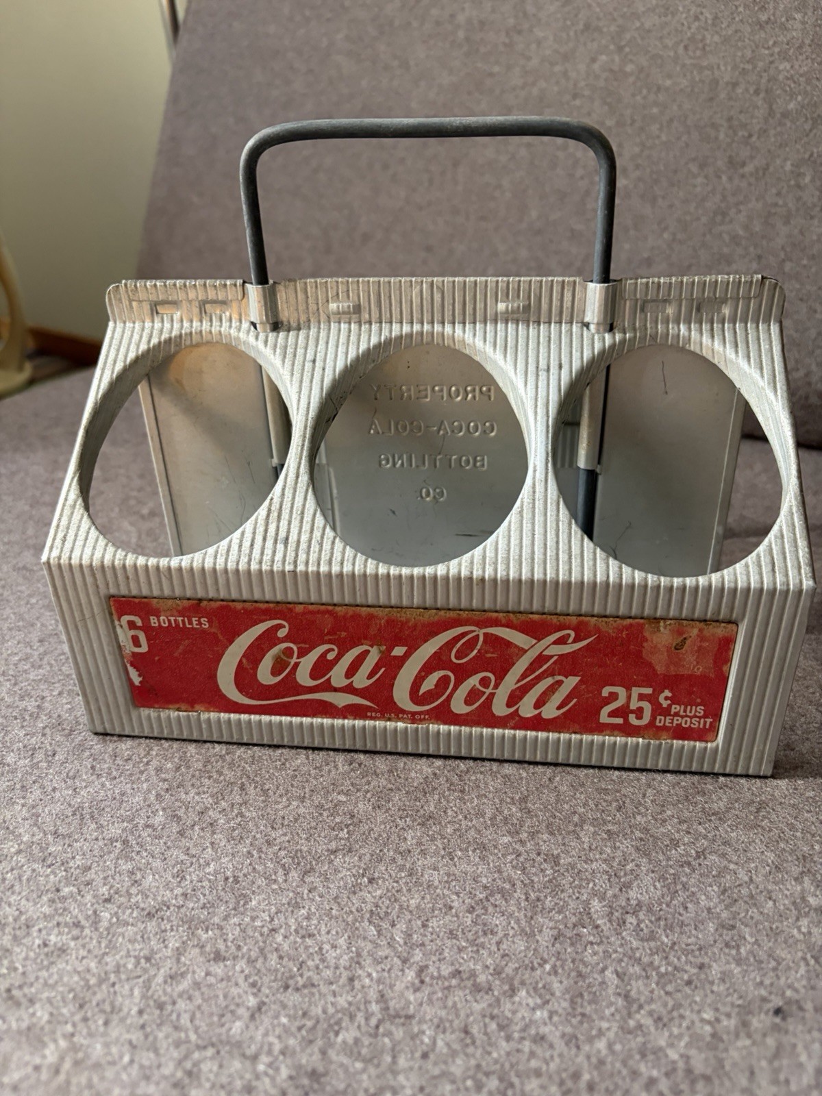 Vintage Coca-Cola Silver Aluminum 1950s 6-Pack Bottle Carrier Coke Caddy Holder Vintage Coca-Cola Silver Aluminum 1950s 6-Pack Bottle Carrier Coke Caddy Holder