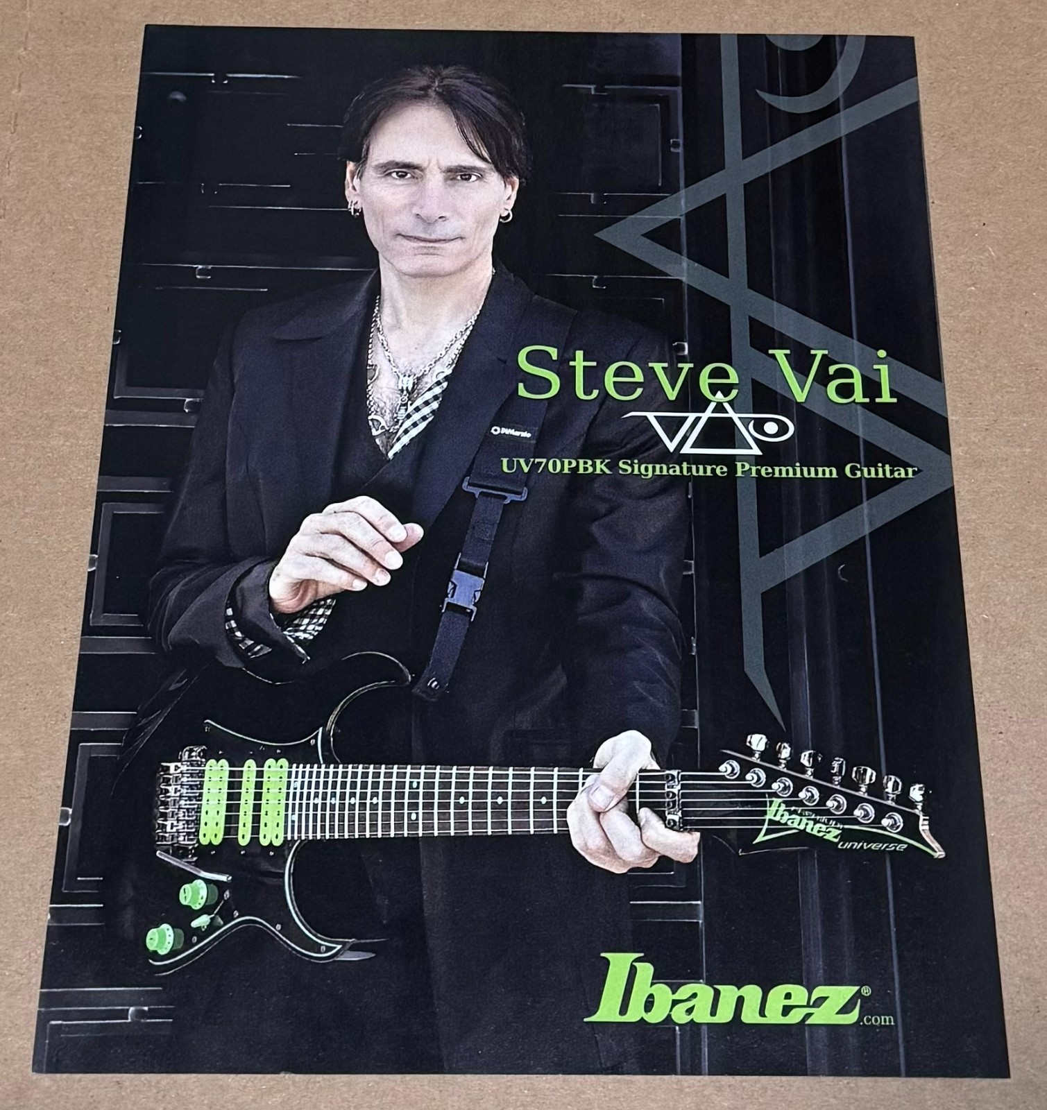 STEVE VAI - Ibanez Guitars - UV70PBK Signature - 2013 Print Ad STEVE VAI - Ibanez Guitars - UV70PBK Signature - 2013 Print Ad