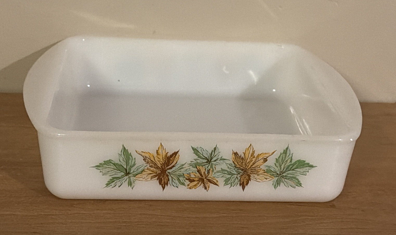MCM Vintage Glasbake Maple Leaf 8\