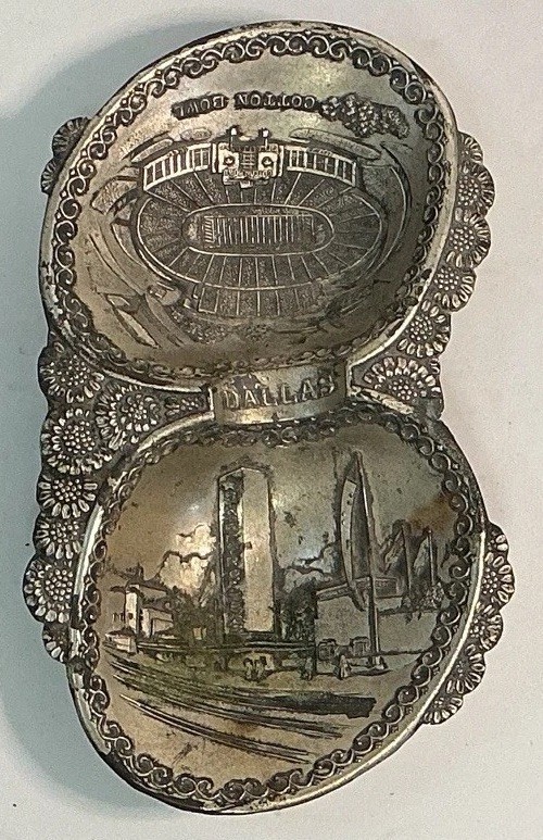 Vintage Dallas Texas (Cotton Bowl & State Fair) Souvenir Ashtray / Trinket Dish Vintage Dallas Texas (Cotton Bowl & State Fair) Souvenir Ashtray / Trinket Dish