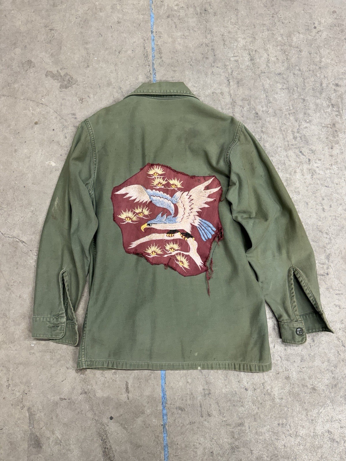 Vintage 1970s Vietnam OG 107 Eagle Souvenir Button Up Shirt