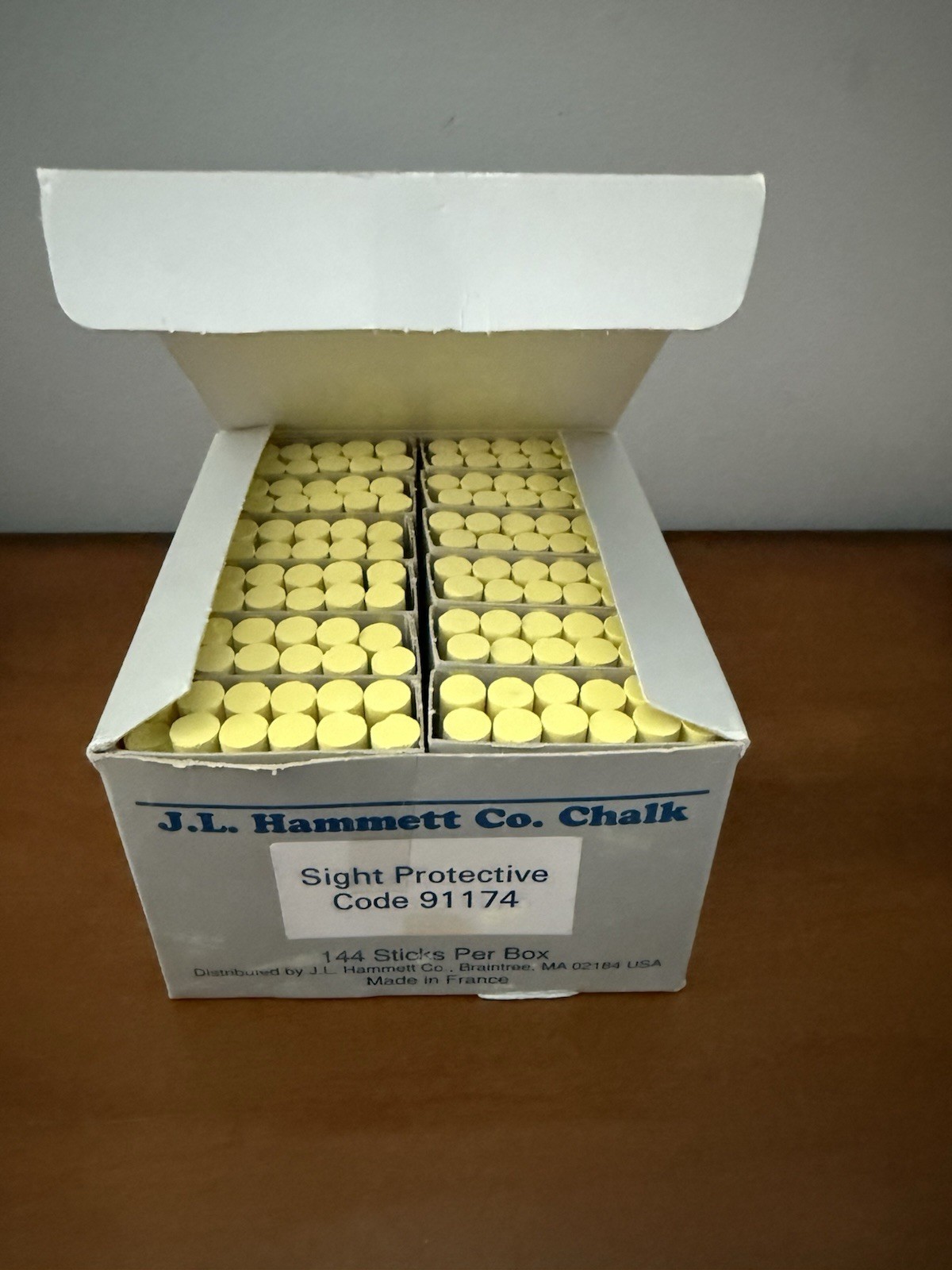 Vintage Sight Protective Yellow Chalk J. L. HAMMETT Co 144 Pc. Box France #91174