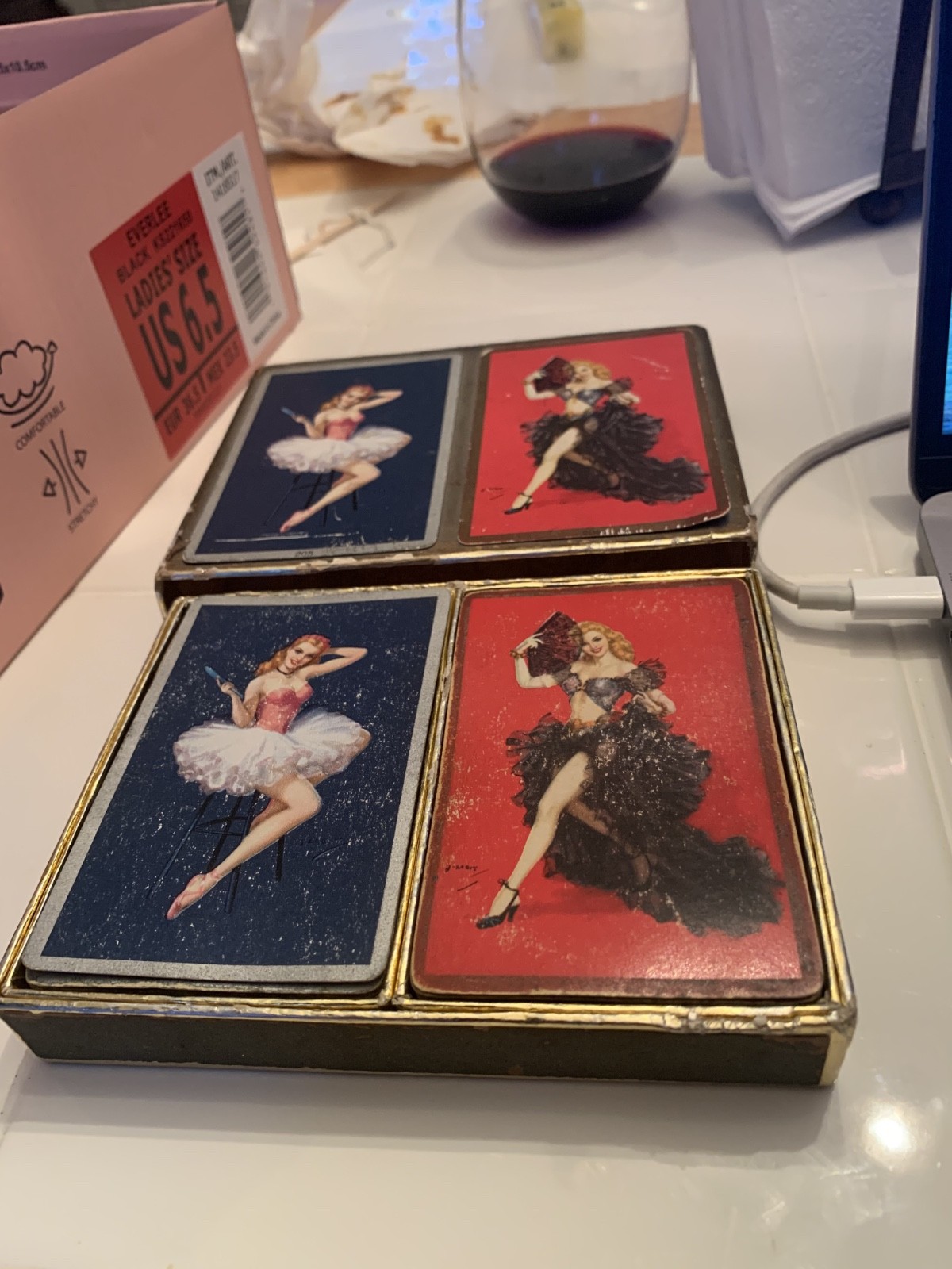 Vintage US Playing Card Co Double Deck  Cards Pin-up Girls In Case