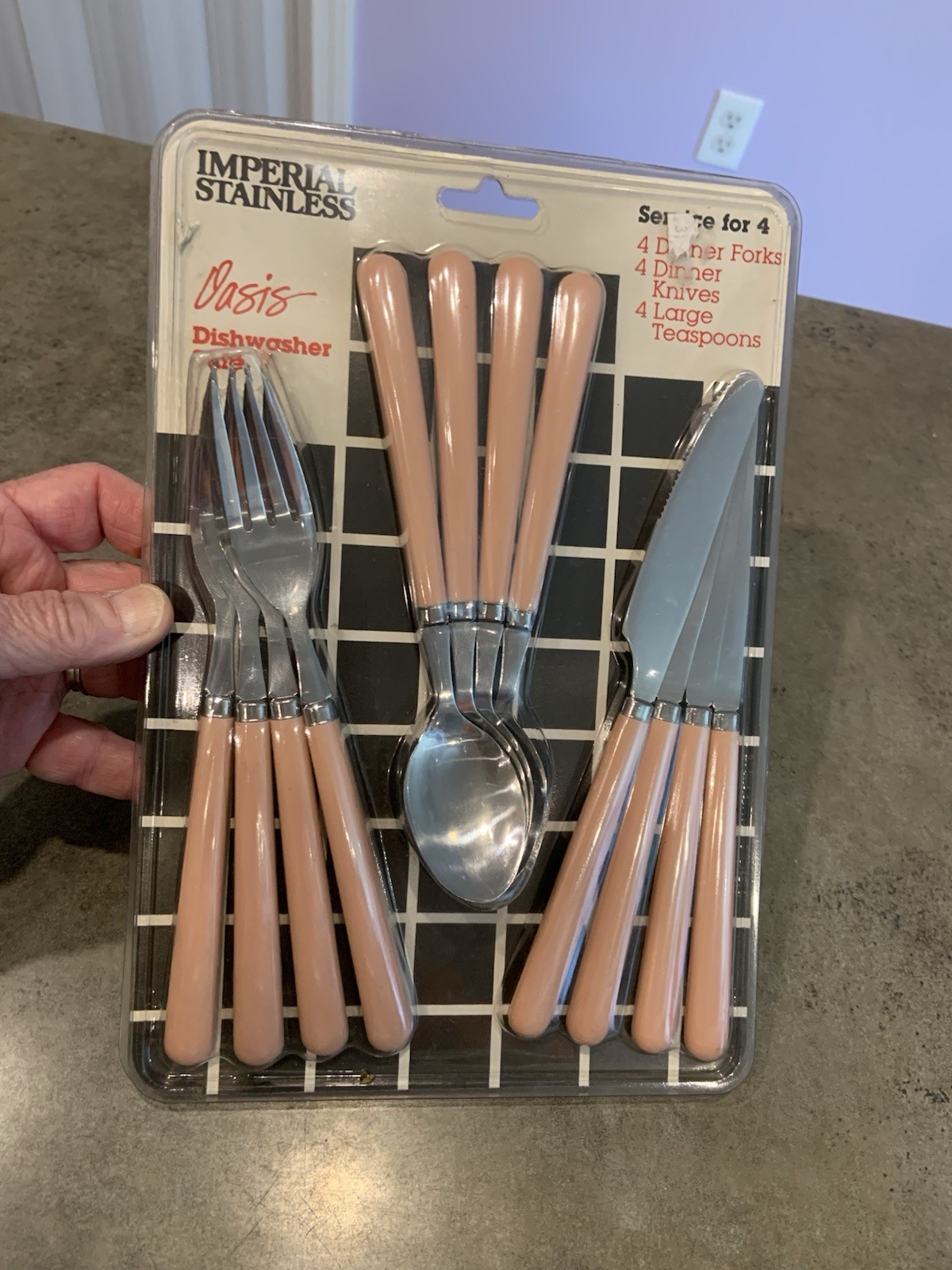 Vtg Imperial Oasis Stainless Flatware Plastic Handles Service/4 NOS NEW Vtg Imperial Oasis Stainless Flatware Plastic Handles Service/4 NOS NEW