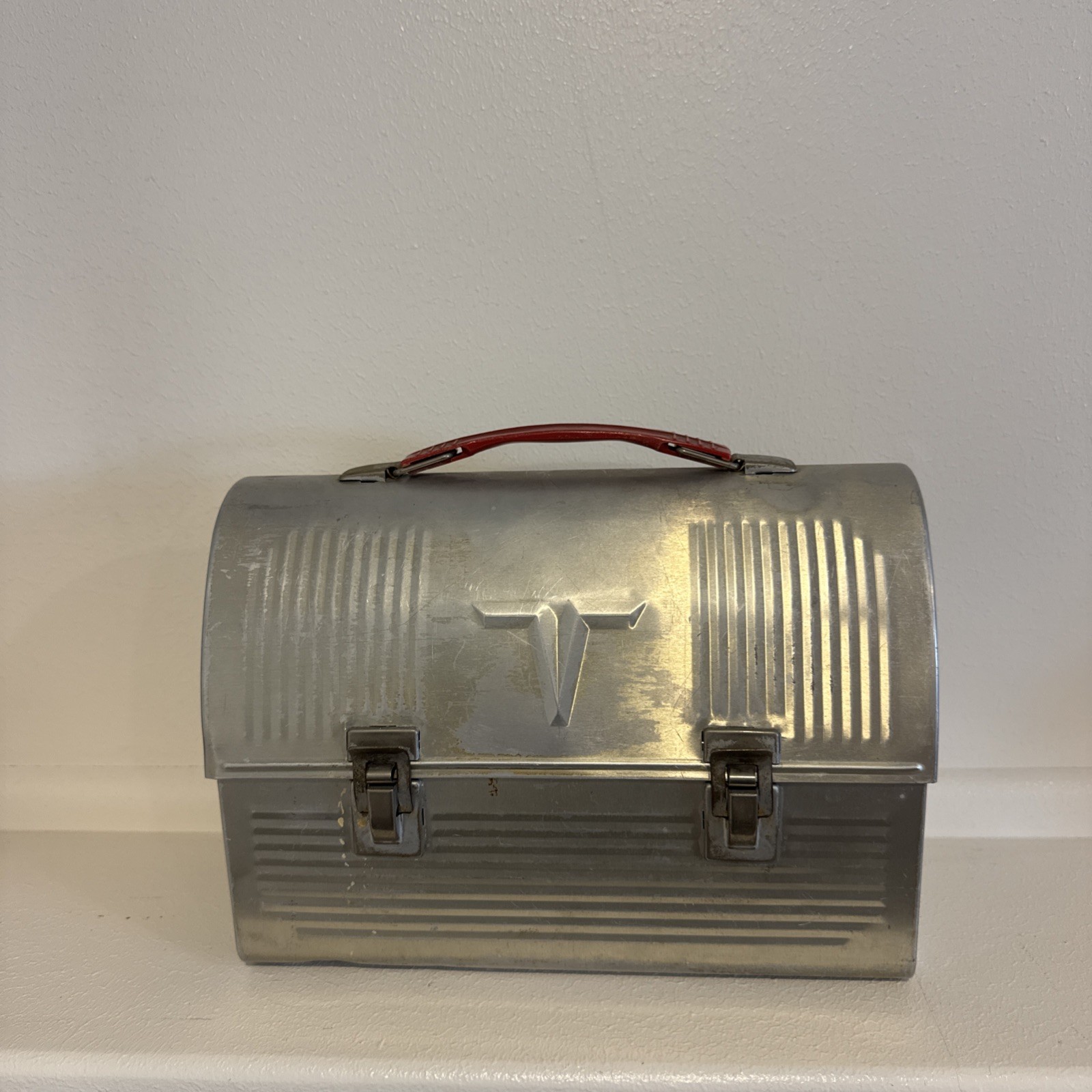 Vintage American THERMOS CO Silver Aluminum Dome Lunch Box 60's with Thermos Vintage American THERMOS CO Silver Aluminum Dome Lunch Box 60's with Thermos
