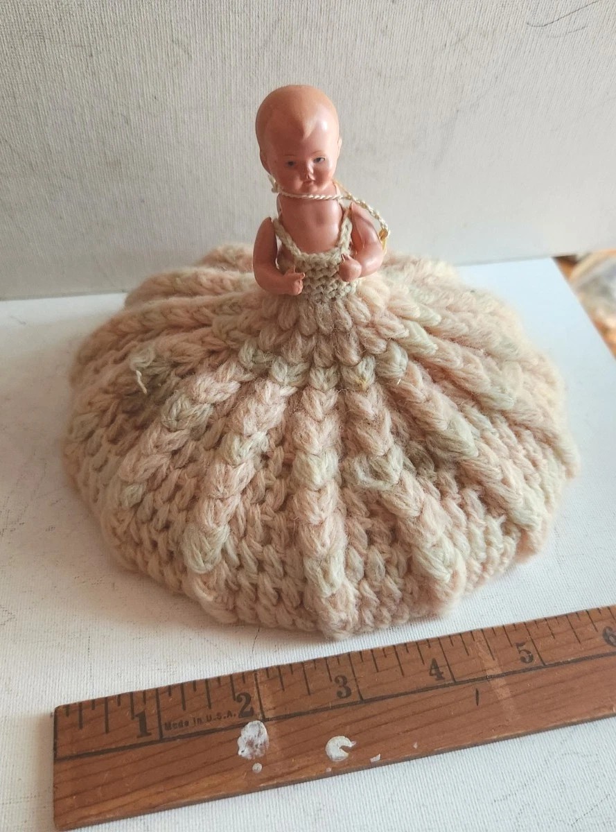 VINTAGE CELLULOID PIN CUSHION DOLL. TURTLE MARK. JOINTED. BEAUTIFUL FACE.