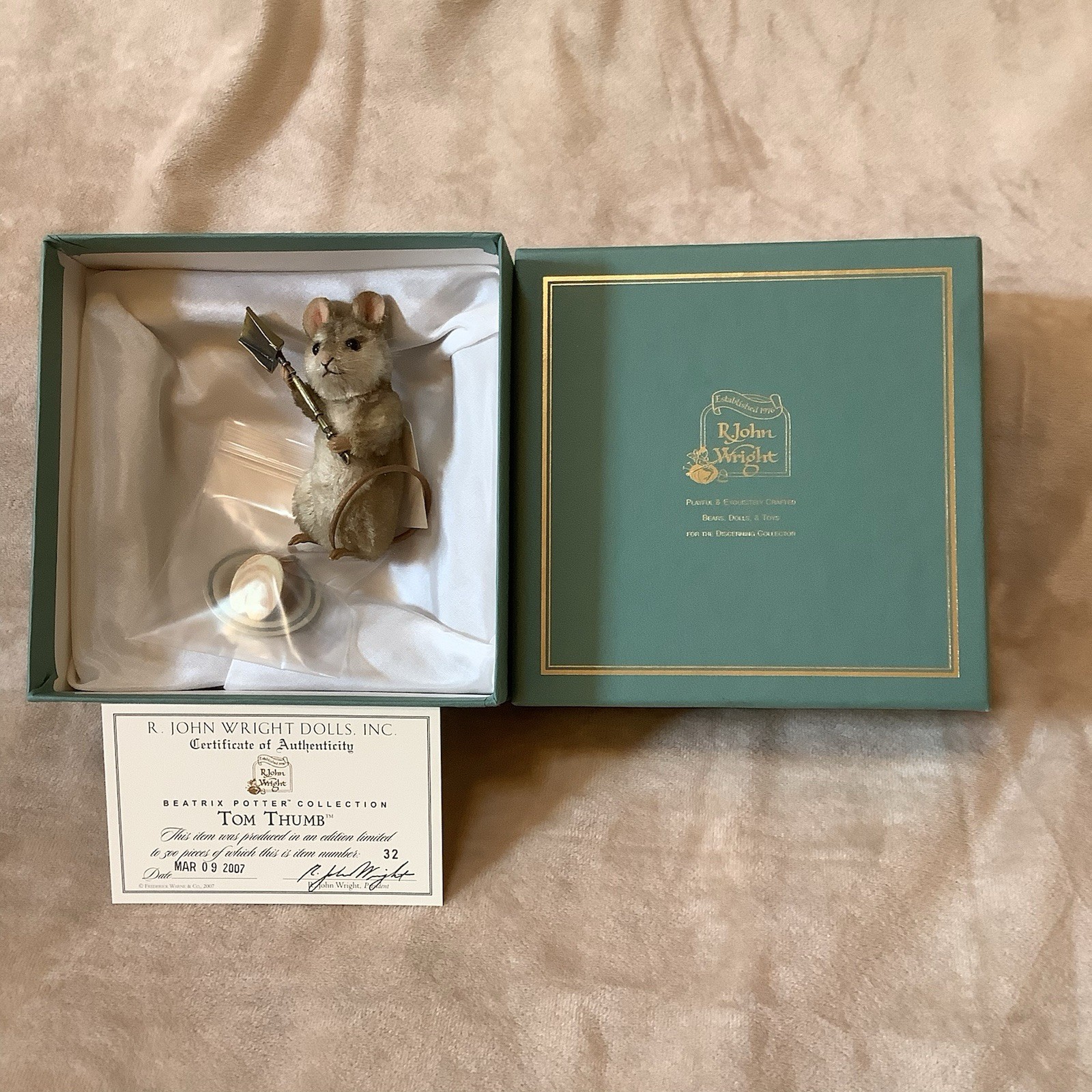 R John Wright Tom Thumb Mouse #32/500 Limited Edition 2007 R John Wright Tom Thumb Mouse #32/500 Limited Edition 2007