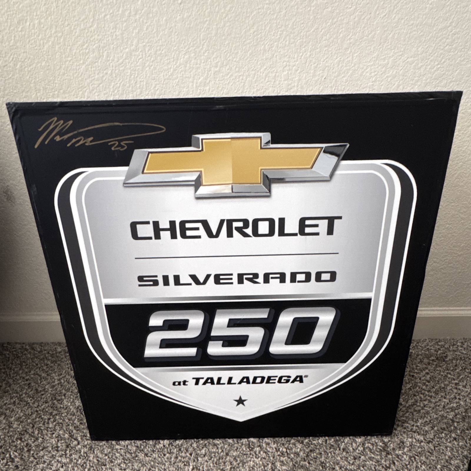 2022 Matt Dibenedetto Autographed Victory Lane Show Box 