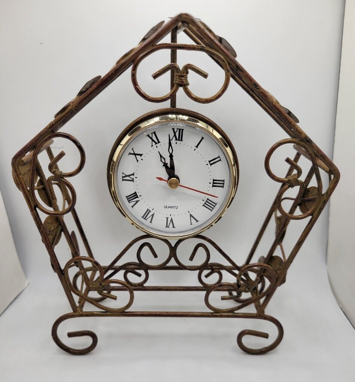 Vintage Bronze Metal Filigree Leaf Table Clock Decorative