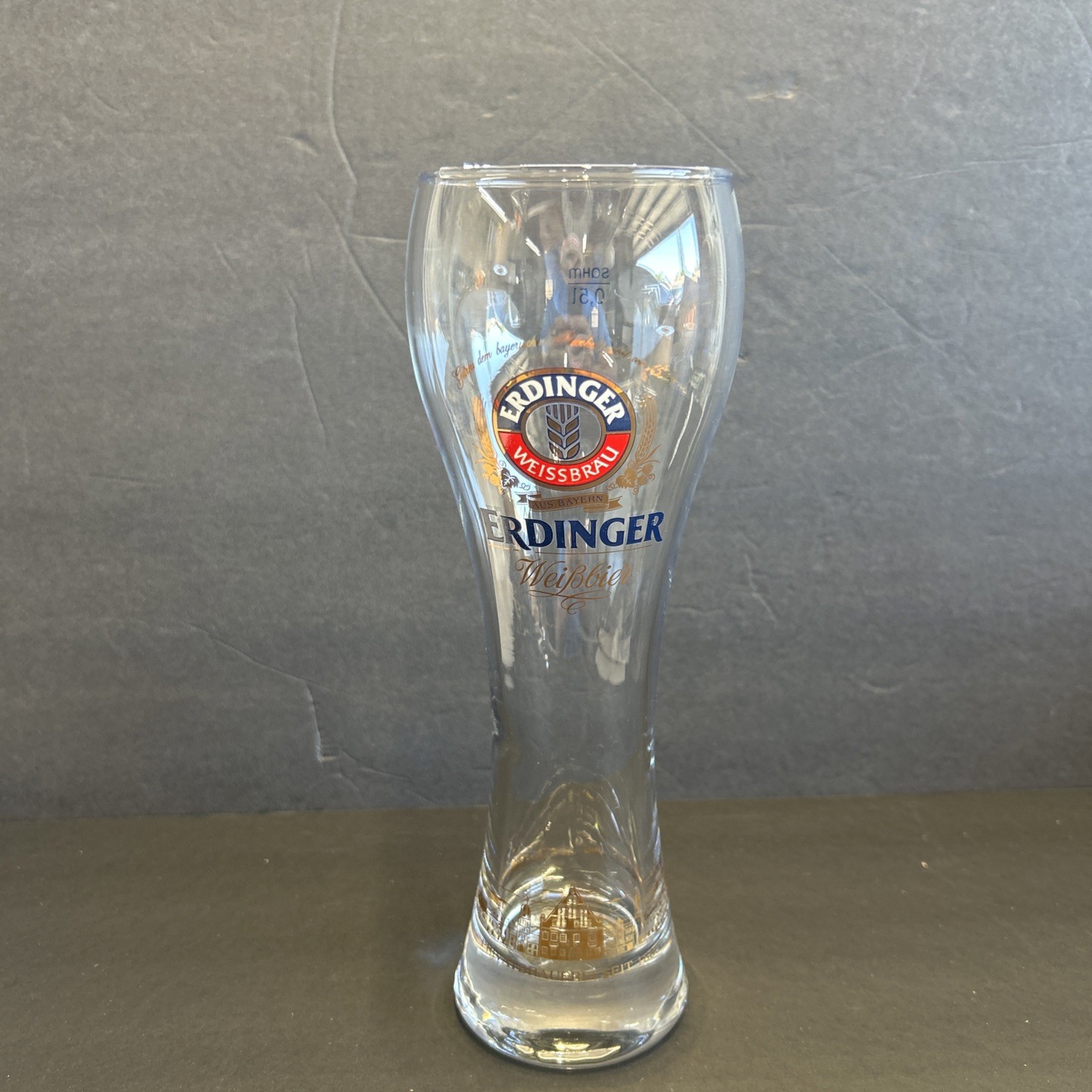 New Erdinger Weissbrau Beer Glass Tall Pilsner .5L Germany 9 3/4\ New Erdinger Weissbrau Beer Glass Tall Pilsner .5L Germany 9 3/4\