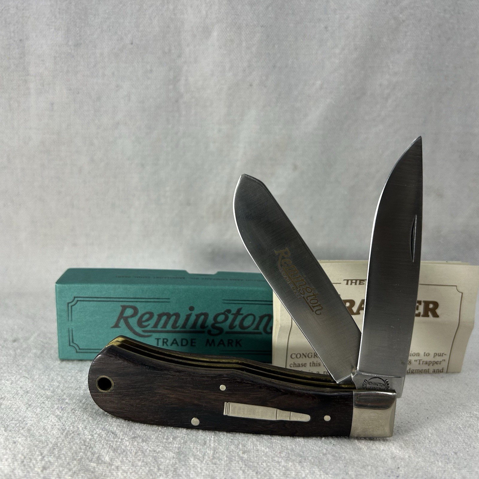1989 REMINGTON R1128  Bullet Knife Trapper Cocobolo Handles w/papers-NIB