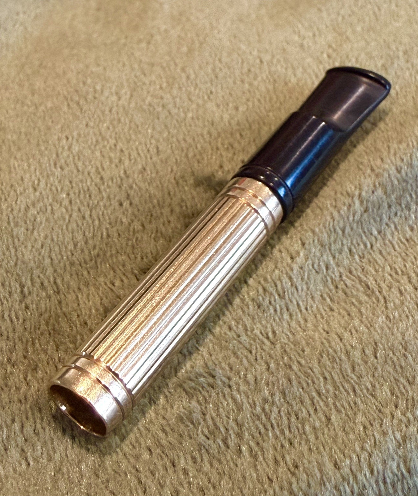 Vintage Alfred Dunhill 40s 50s 11g Solid 9k 375 Gold Cigarette Holder Beautiful Vintage Alfred Dunhill 40s 50s 11g Solid 9k 375 Gold Cigarette Holder Beautiful