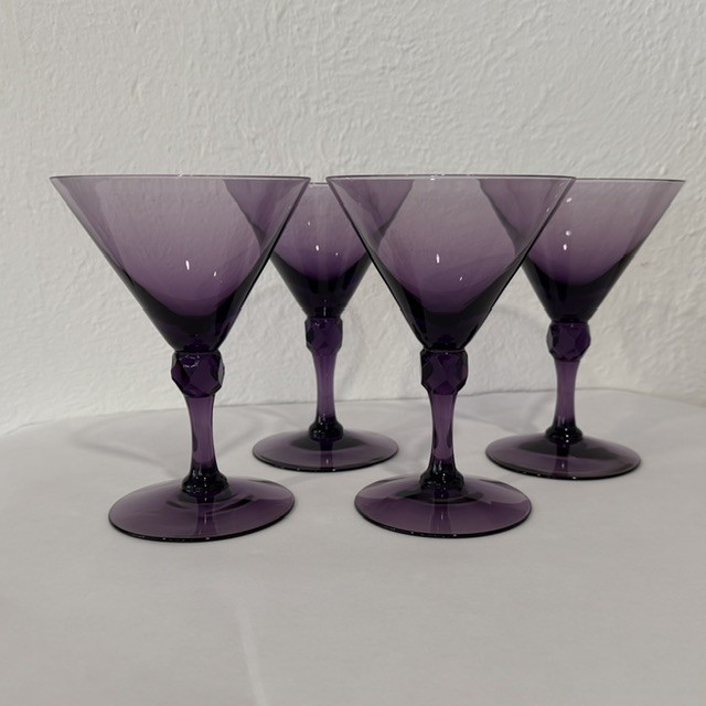 Vintage Fostoria HRM Amethyst Martini Glasses - Set of 4 - Excellent Condition Vintage Fostoria HRM Amethyst Martini Glasses - Set of 4 - Excellent Condition