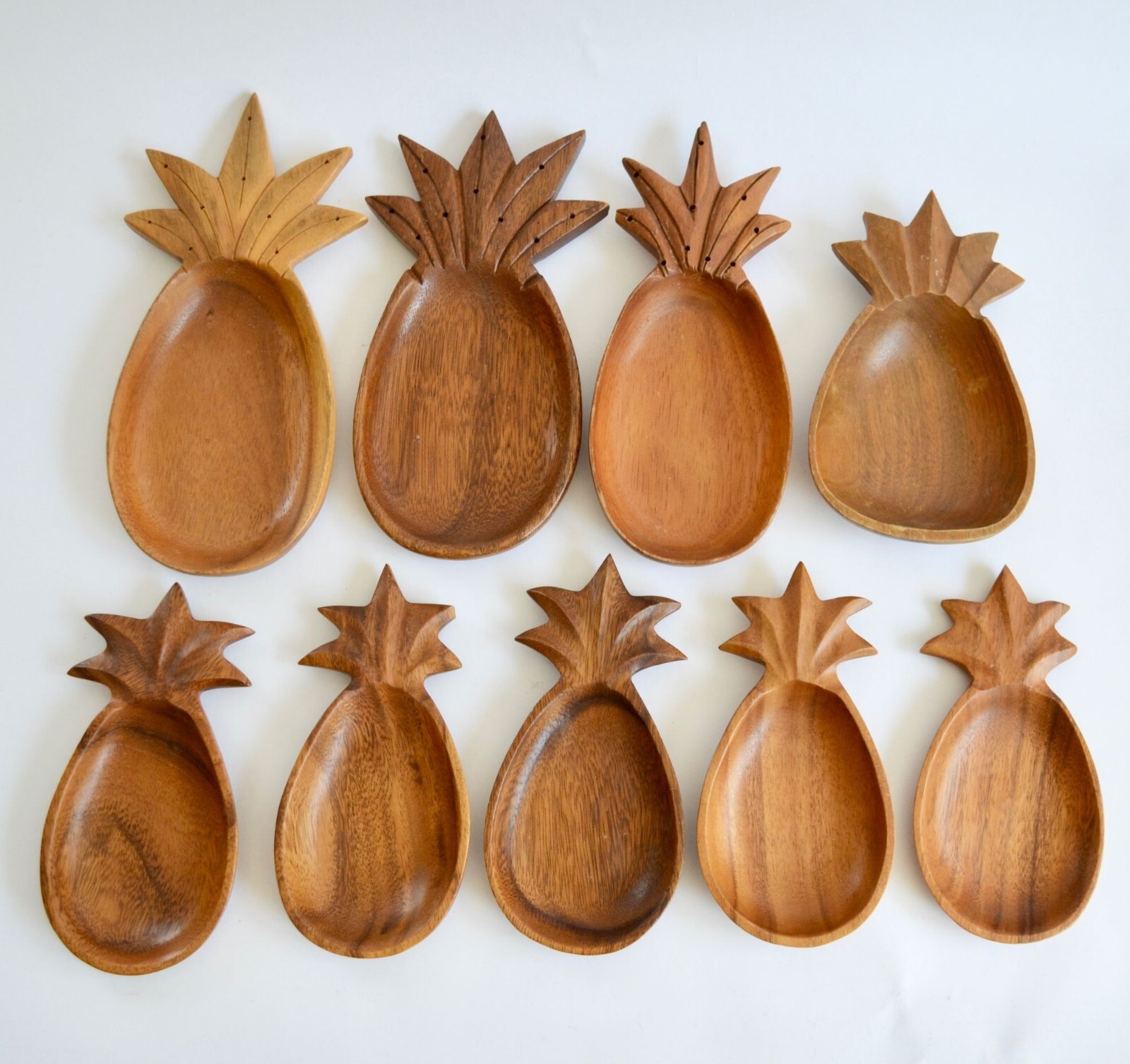 Hawaii Pineapple Wooden Food Display Trays Lot of 9 Various Sizes