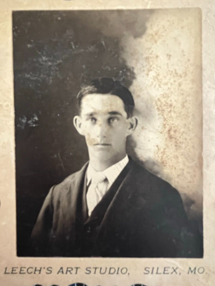 Silex Missouri Vintage Cabinet Photo C.E. O\'Hanlon ID\'d Young Man c. 1915 Silex Missouri Vintage Cabinet Photo C.E. O\'Hanlon ID\'d Young Man c. 1915