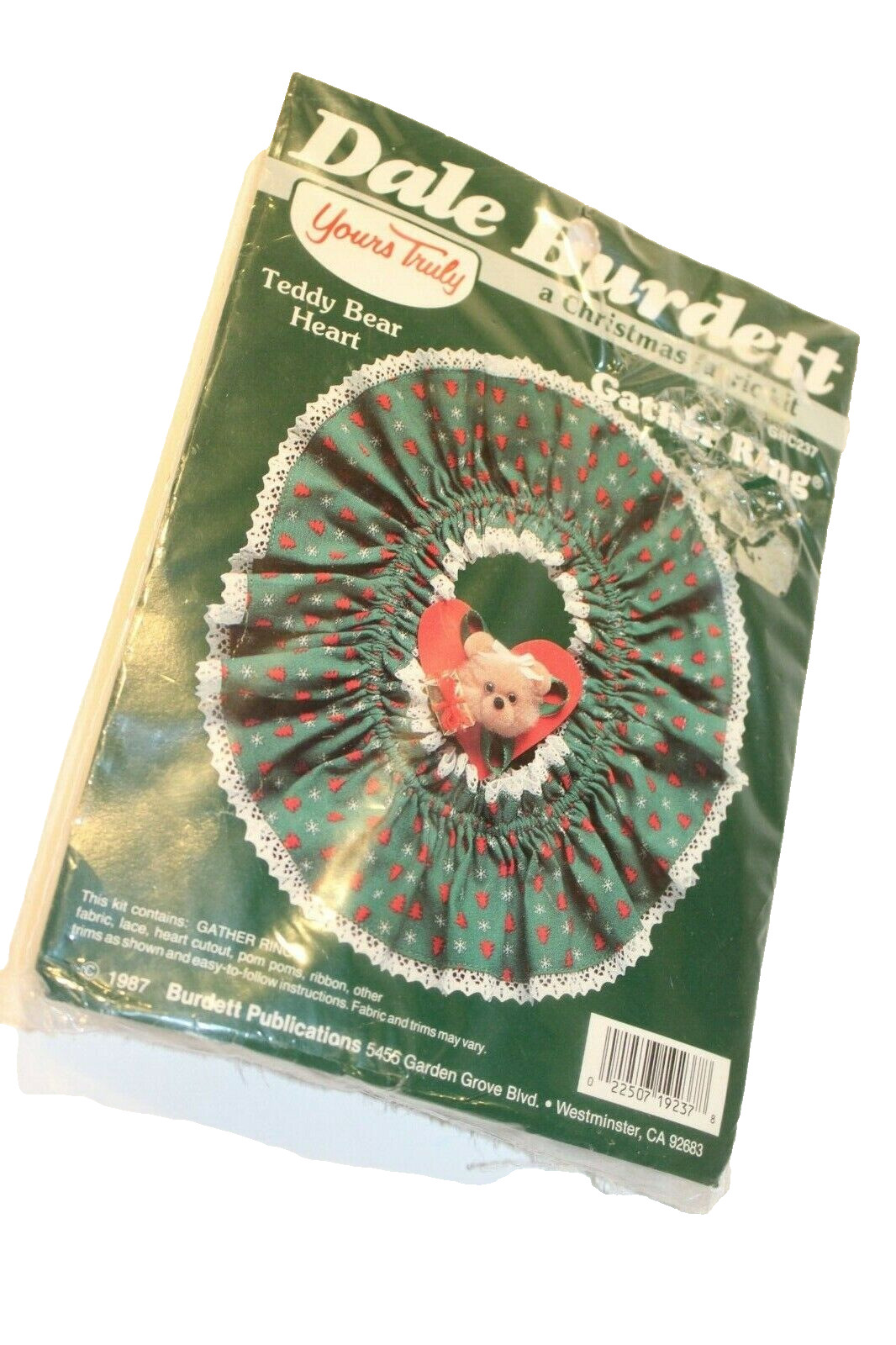 Vtg Dale Burdett Teddy Bear Heart Table Doily Christmas Kit 80's Holiday Tree