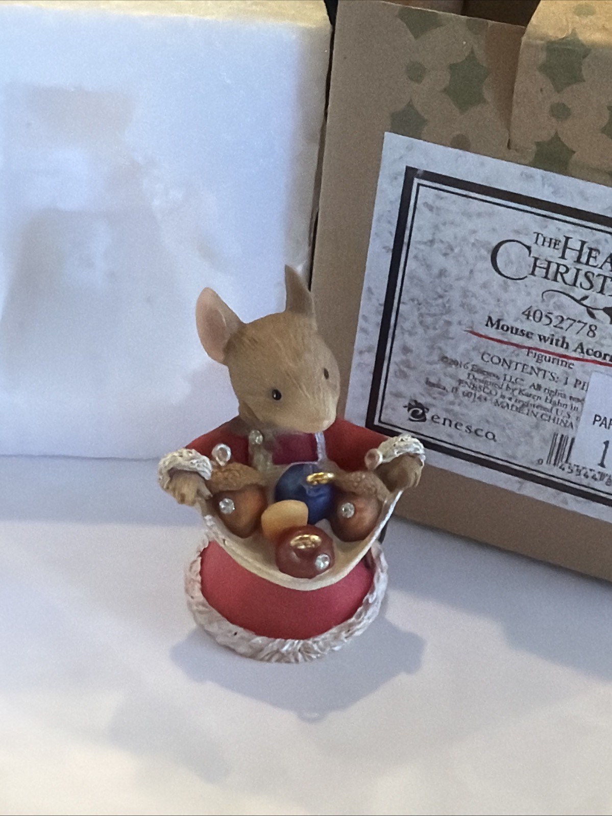 Enesco Heart of Christmas figurine MOUSE WITH ACORNS 4052778 NIB 2016 Enesco Heart of Christmas figurine MOUSE WITH ACORNS 4052778 NIB 2016