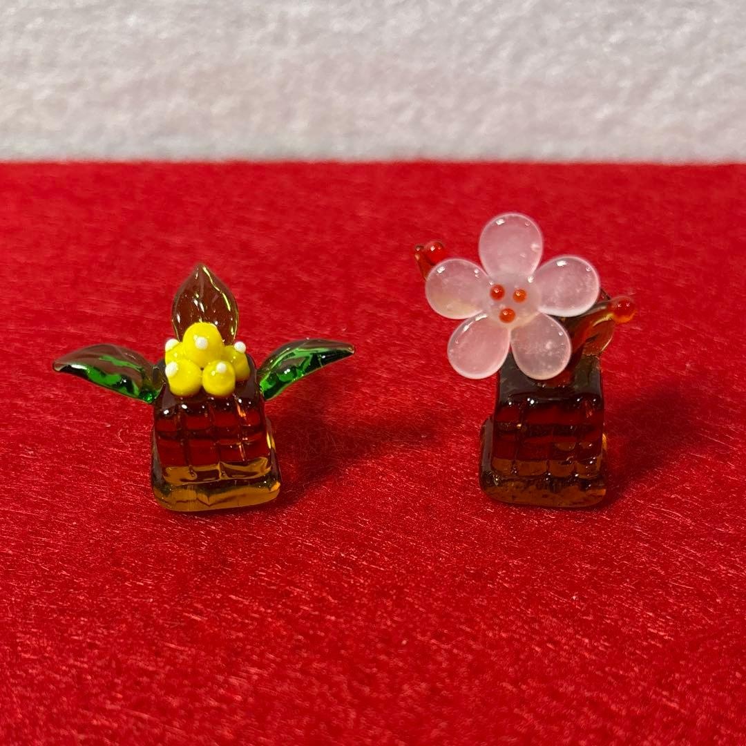 Peach blossom and orange glasswork miniature
