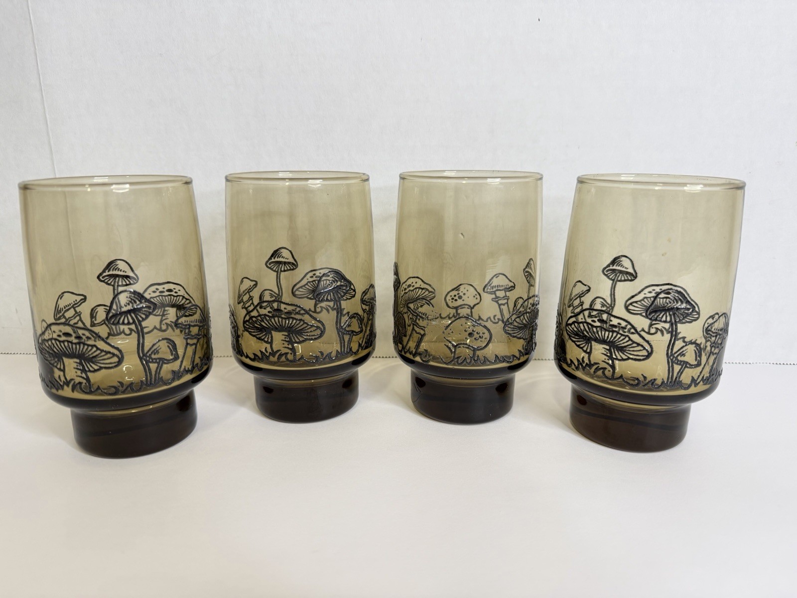 Vintage Set Of 4 Retro Libbey Smoke Brown Mushroom Drinking Glass Vintage