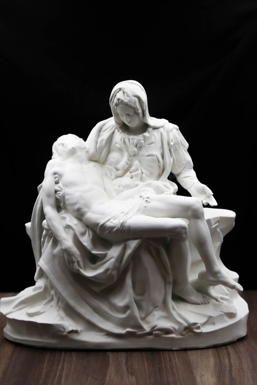 La Pietà Statue, Michelangelo Inspired Renaissance Sculpture, Madonna Christ