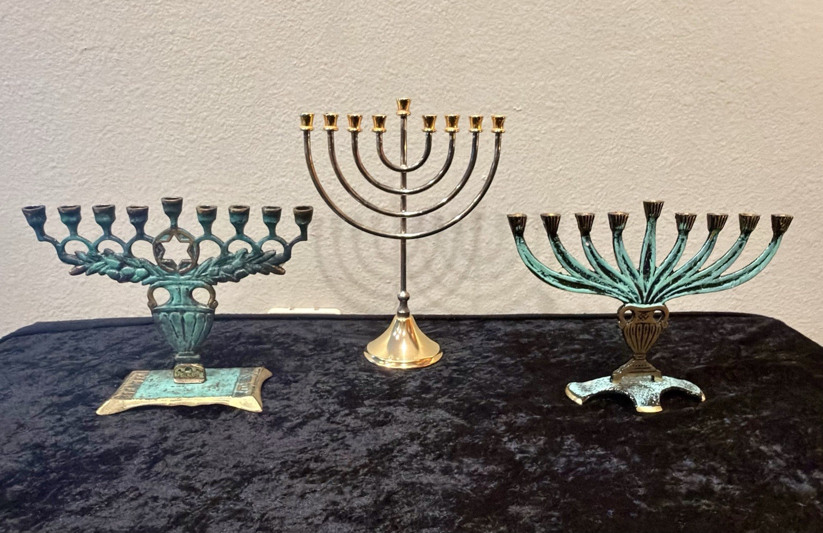 Vintage Israeli Brass Menorah Trio – Verdigris Patina – Mid‑Century Judaica LOT Vintage Israeli Brass Menorah Trio – Verdigris Patina – Mid‑Century Judaica LOT