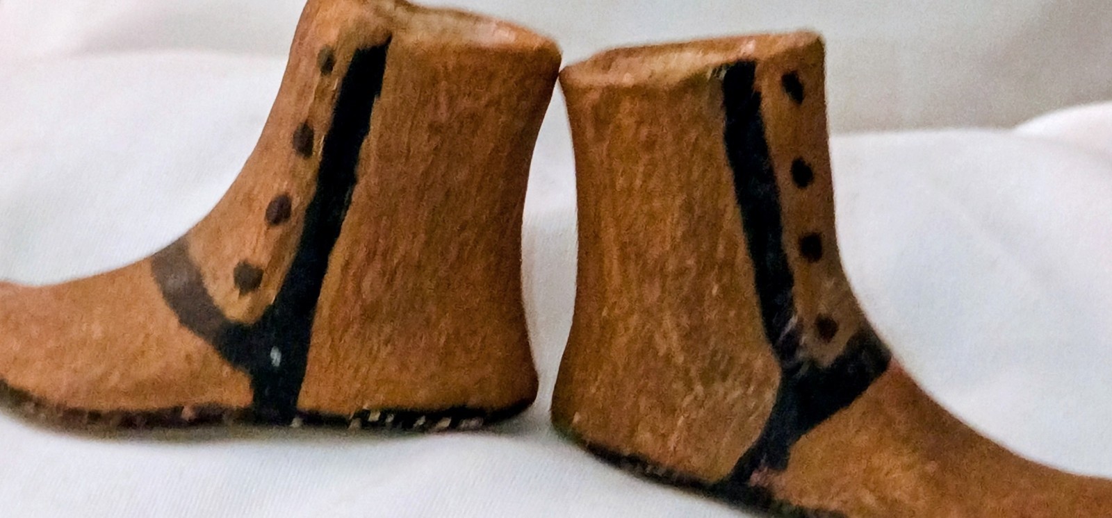 Vintage Acoma Pueblo Pottery Minature Moccasins Vintage Acoma Pueblo Pottery Minature Moccasins