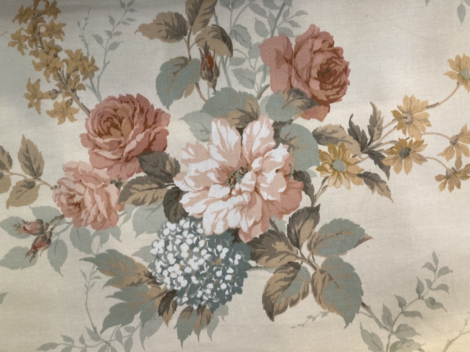 5Yard Vintage 1982 UK Design Arthur Sanderson \'Rosamund\' Rose Fabric Linen Blend
