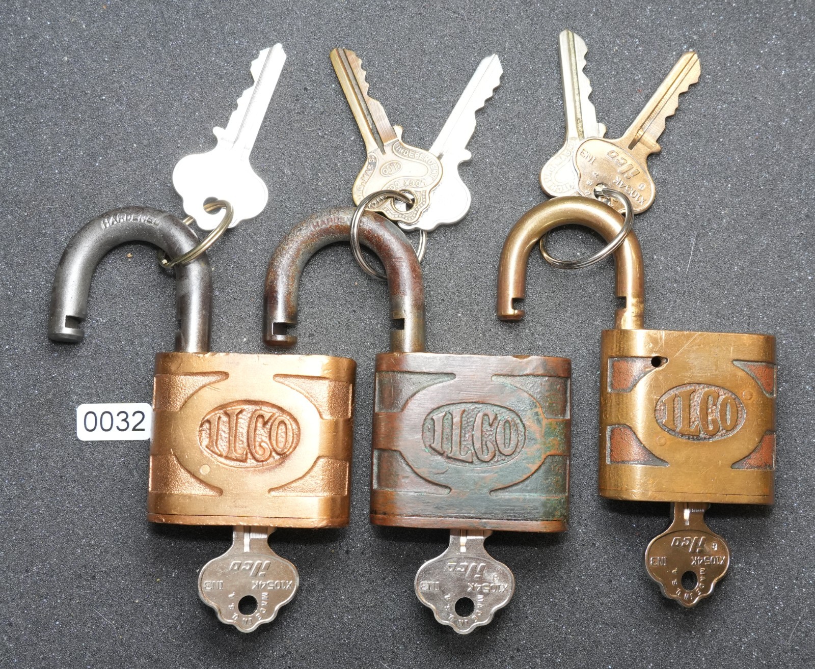 Lot 3 Vintage ILCO Brass Padlocks USN Magazine Hardened Shackle Keys Navy 0032