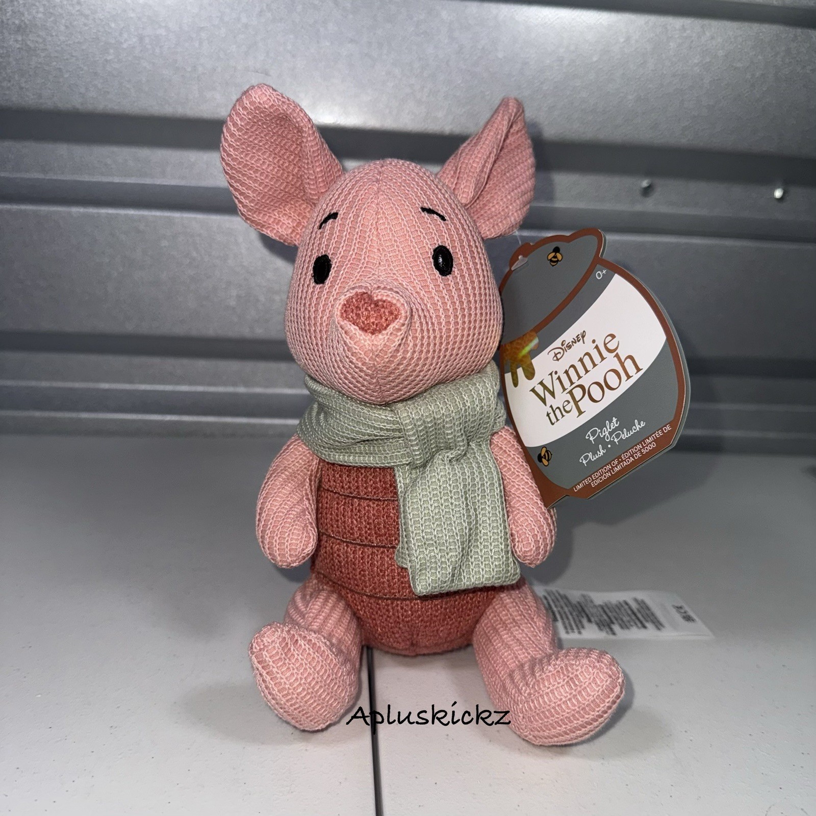 2025 Disney Parks Winnie The Pooh Piglet Knit Plush Series 2/4 LE5000 New W/ Tag