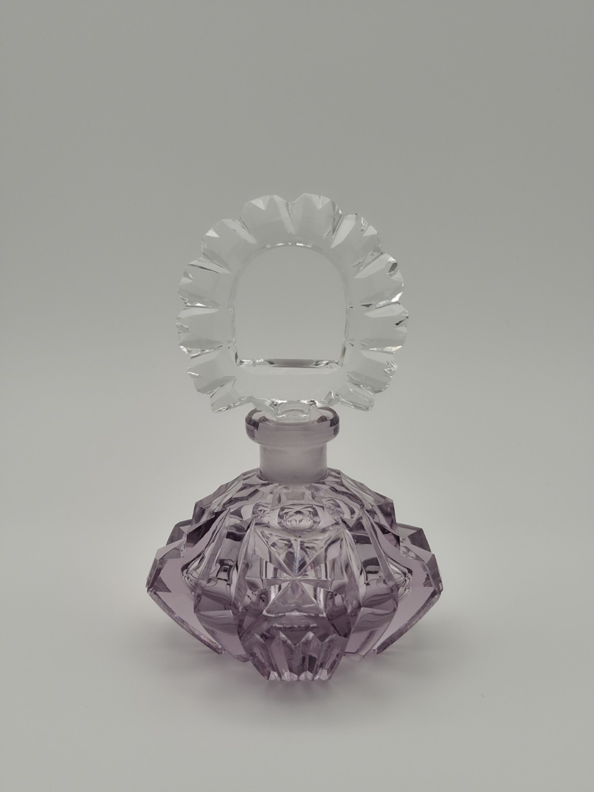 1920s Czech Amethyst Cut Crystal Perfume Bottle ✨ Selenium UV Glow