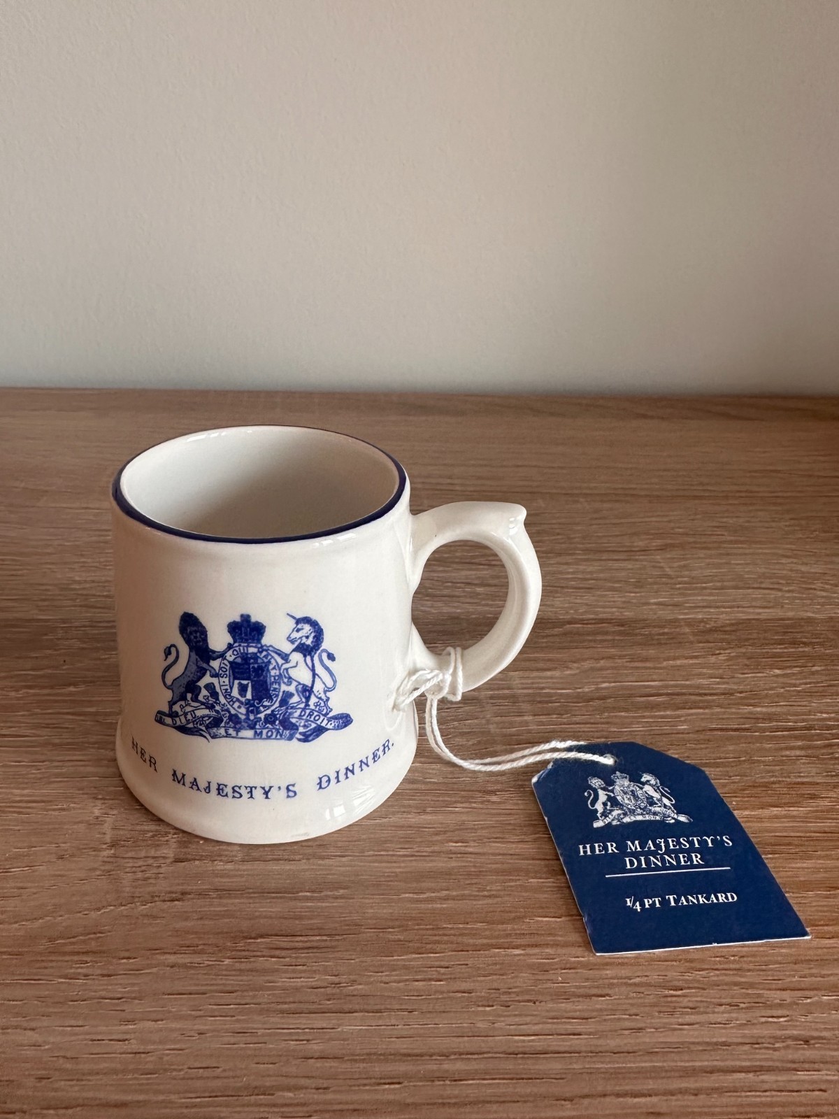  Royal Collection Her Majesty’s Dinner 1/4 Pint Tankard Mug Made in England Tag