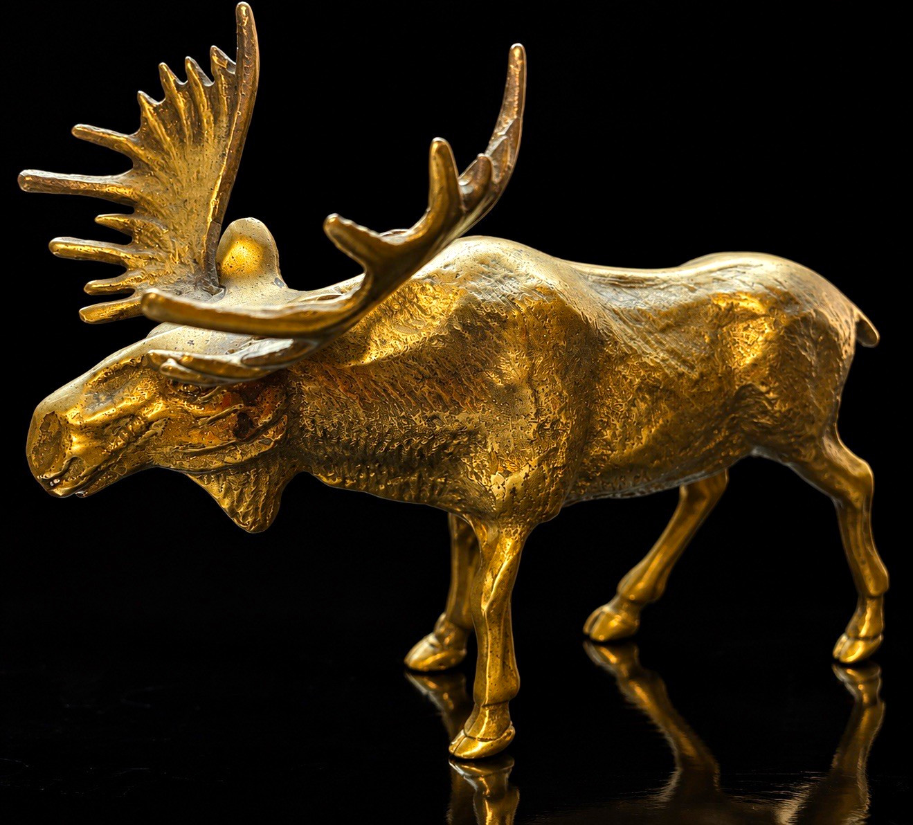 Vintage Solid Brass Moose Figurine 7” Large Antlers Wildlife Lodge Cabin Decor Vintage Solid Brass Moose Figurine 7” Large Antlers Wildlife Lodge Cabin Decor