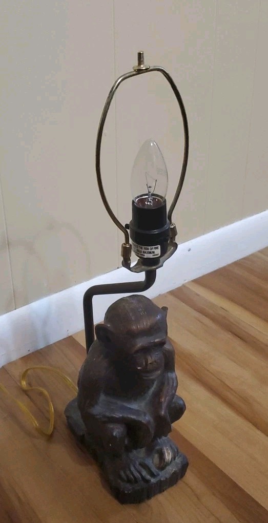 Vintage Seated Monkey Table Lamp Chimpanzee Resin Unique Working Vintage Seated Monkey Table Lamp Chimpanzee Resin Unique Working