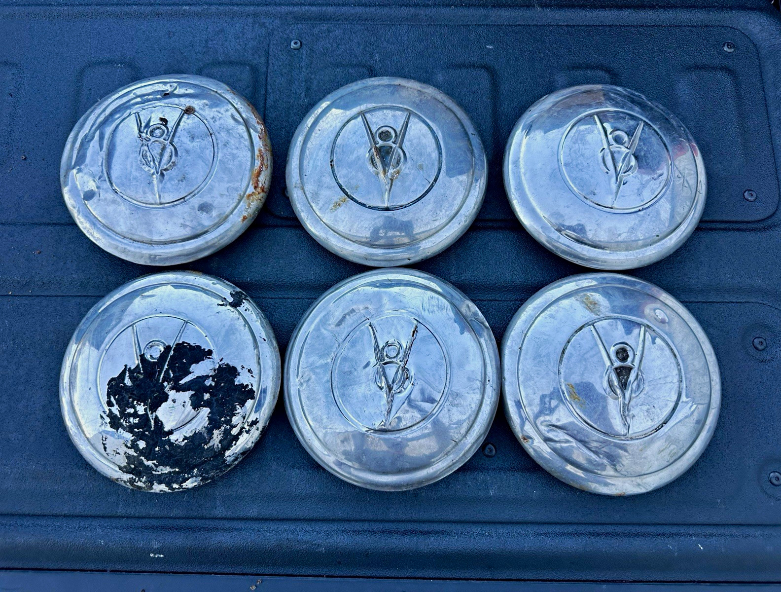 Vintage 1936-1939 Ford V8 Wide 5 Hubcaps Lot of 6 Wheel Covers OEM Hot Rod