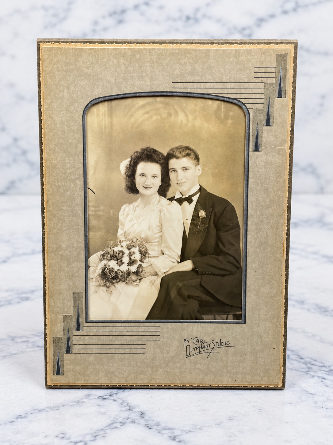 Vtg Art Deco Pressed Cardboard Easel Picture Frame 5\