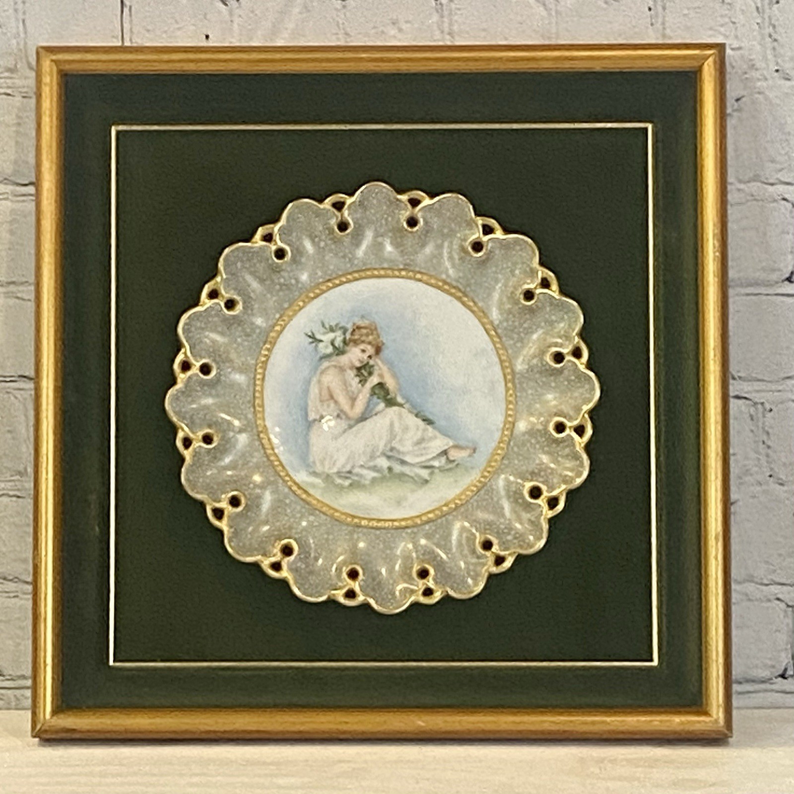 Stunning Framed Antique Limoges Hand Painted Porcelain Plate Gold Gilt Lace Edge