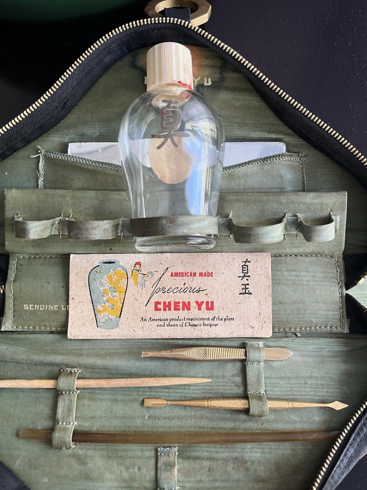 Vintage 1940’s Chen Yu Nail Care Kit W/ Polish Remover In Leather Case