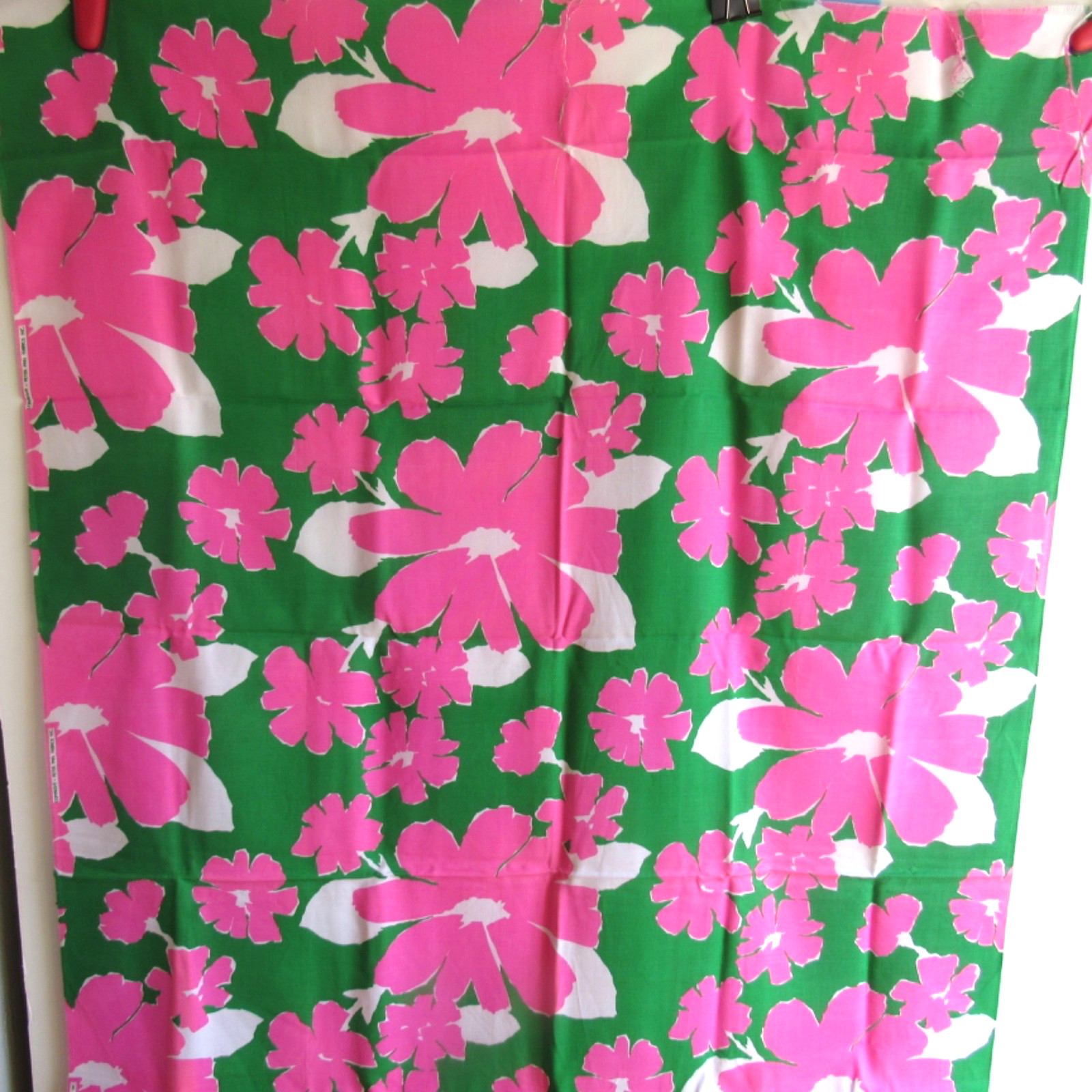 Vintage Fabric /yardage Mod Flower Power Floral Print 100% Cotton 2 Yds 44\